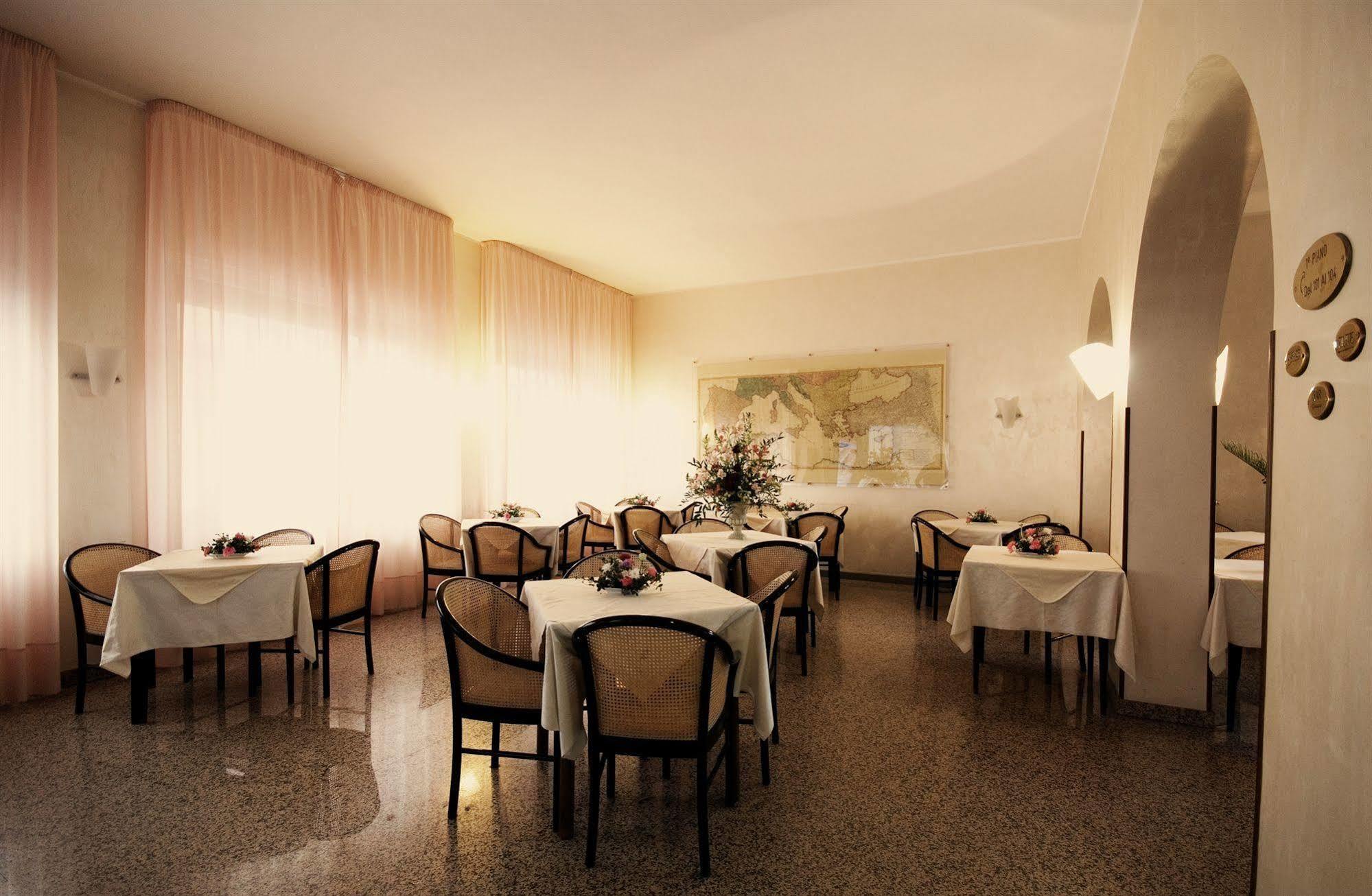 דיאנו מרינה Hotel Residence Mediterraneo מראה חיצוני תמונה